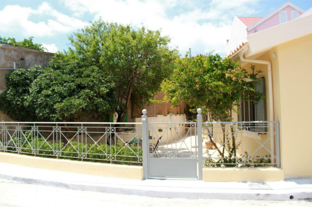 Nauticum City House Argostoli  Exteriör bild